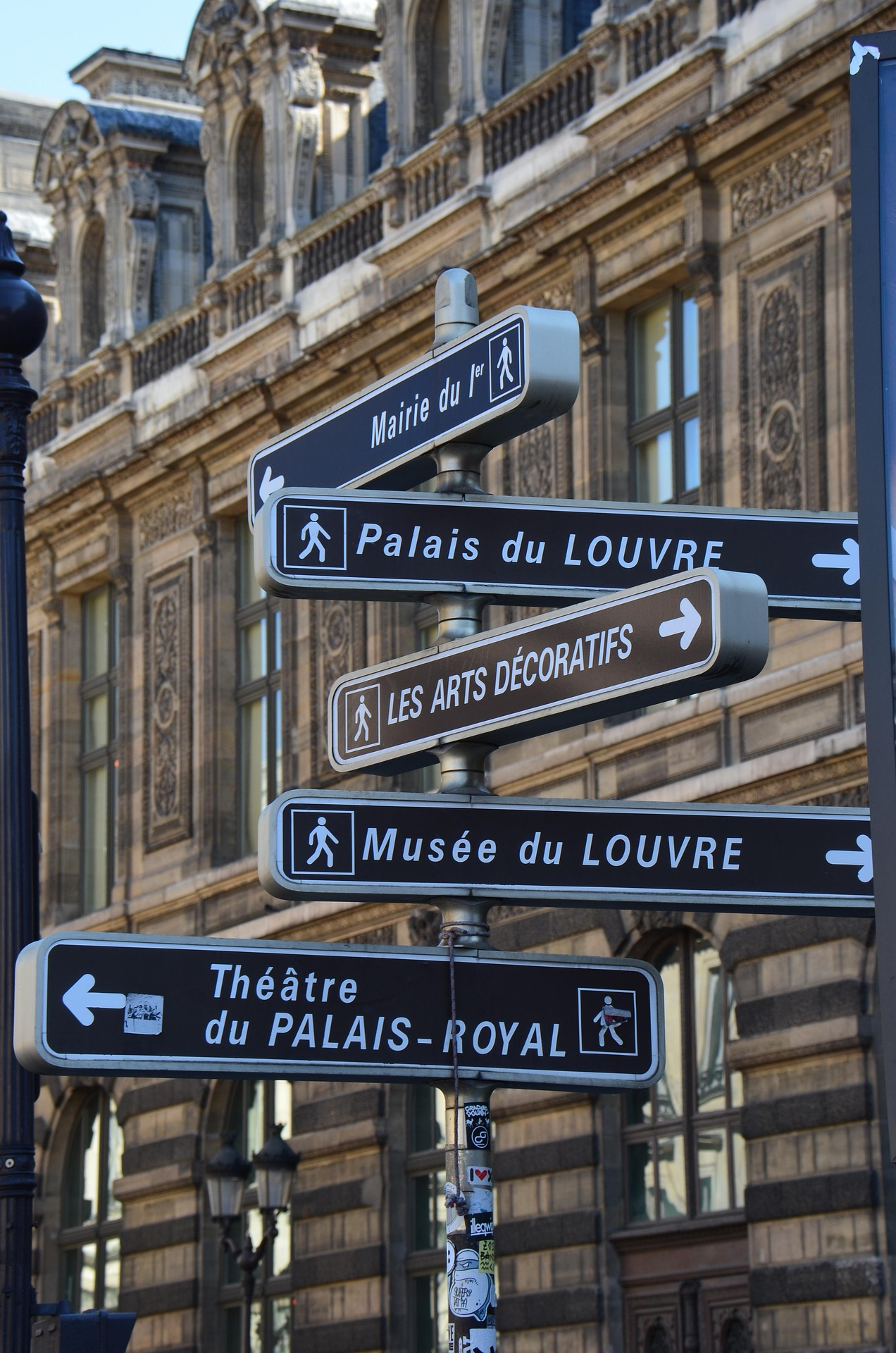 paris street signs